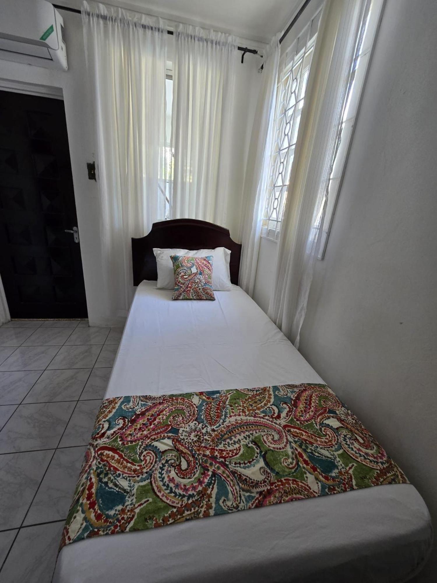 Paradise Palms Jamaica Vacation Rental Montego Bay Exterior foto